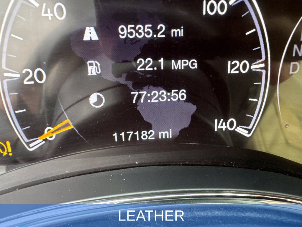 Used 2018 Jeep Grand Cherokee Limited AWD/4WD image 11