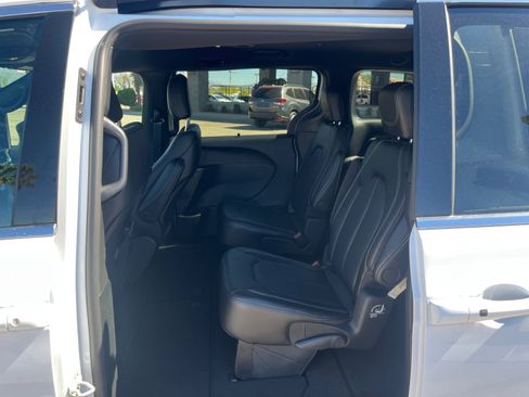 New 2026 Chrysler Voyager LX image 16