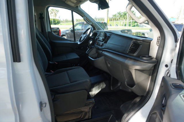 Used 2025 Ford Transit 250 Low Roof w/ Exterior Upgrade Package RWD image 3