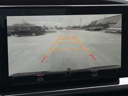 Used 2022 GMC Sierra 1500 Elevation image 17