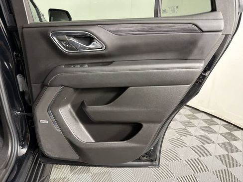 Used 2023 GMC Yukon SLT image 23