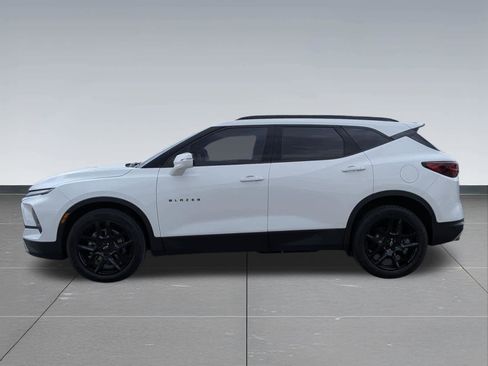 Used 2023 Chevrolet Blazer LT AWD/4WD image 3