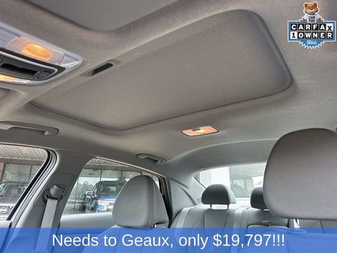 Used 2025 Hyundai Elantra SEL FWD image 36