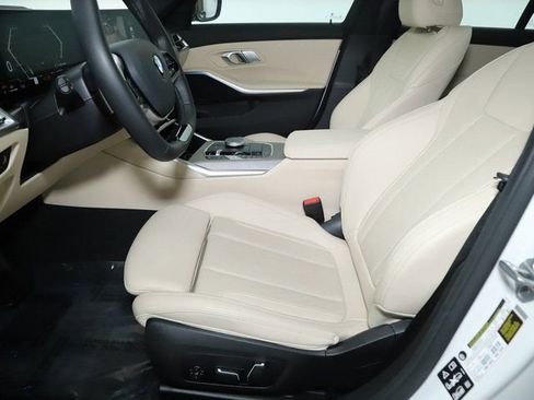 Certified 2025 BMW 330i xDrive Sedan w/ Premium Package image 18