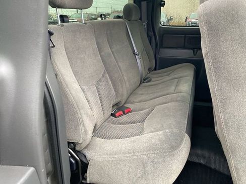 Used 2006 Chevrolet Silverado 2500 LS w/ Snow Plow Prep Package image 19