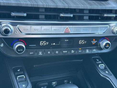 Used 2023 Kia Telluride SX Prestige image 24