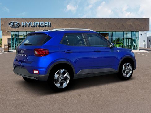 New 2026 Hyundai Venue SEL image 8