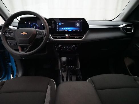 Used 2025 Chevrolet TrailBlazer LT AWD/4WD image 5