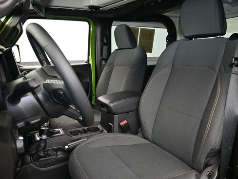 Used 2025 Jeep Wrangler Sport image 10