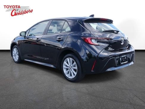 Used 2025 Toyota Corolla SE image 8