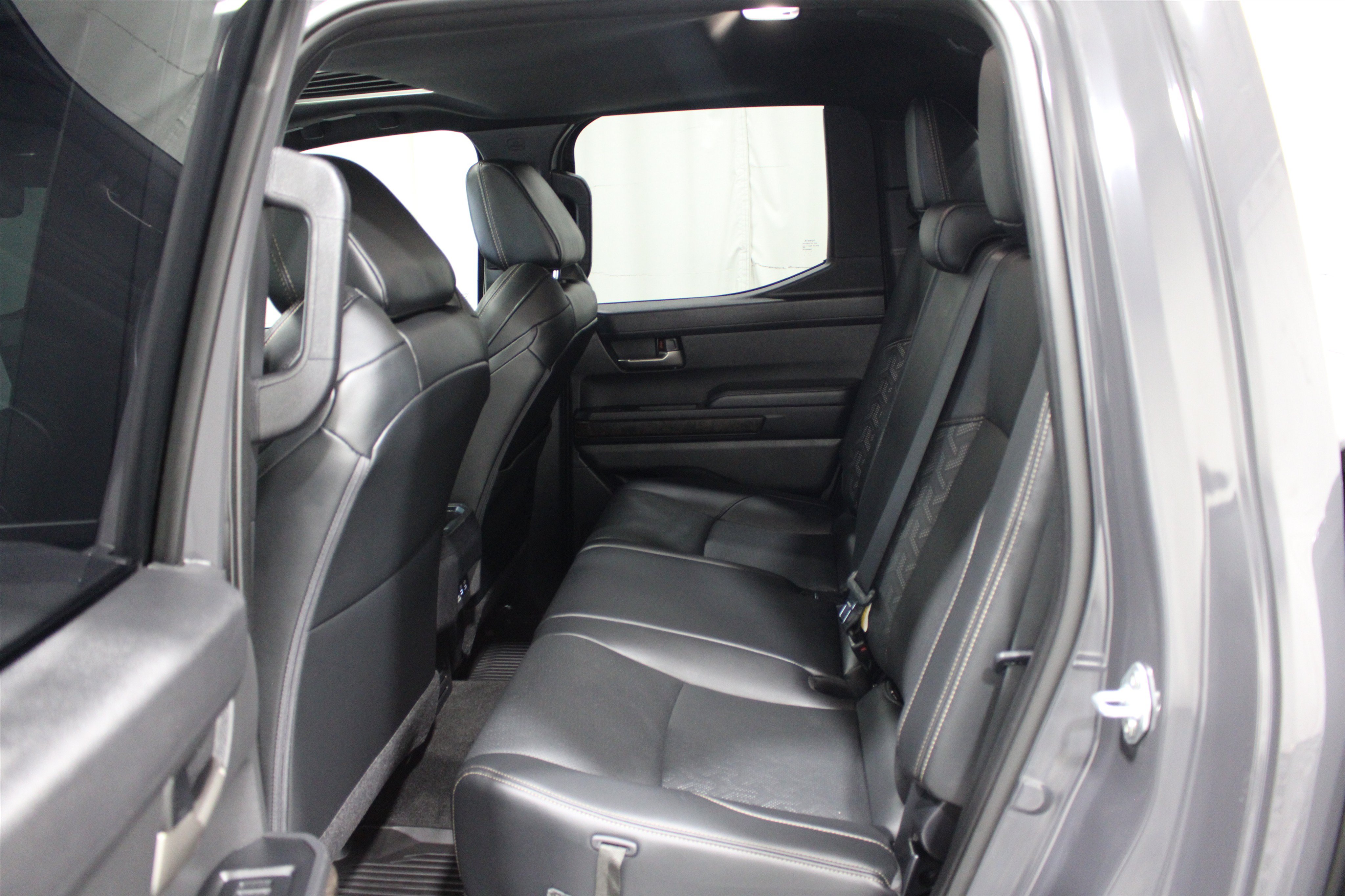 Used 2025 Toyota Tacoma Limited AWD/4WD image 20