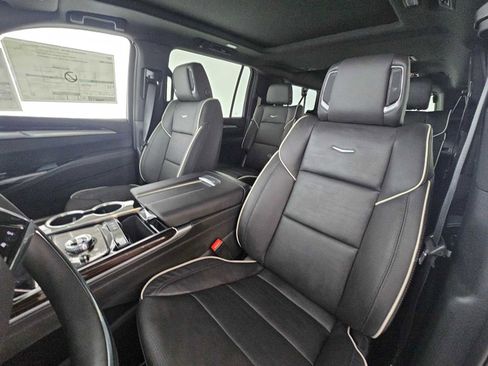 New 2026 Cadillac Escalade ESV Luxury image 23
