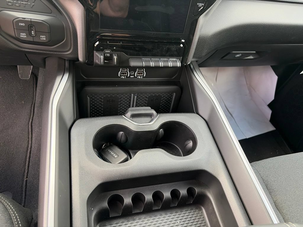 New 2026 RAM 2500 Big Horn AWD/4WD image 28