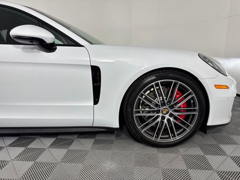 Certified 2022 Porsche Panamera 4S w/ Premium Package image 12
