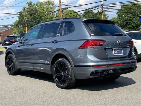 Used 2023 Volkswagen Tiguan SE R-Line AWD/4WD image 3