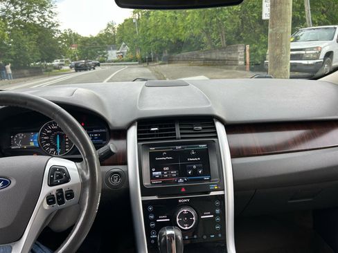 Used 2011 Ford Edge Limited w/ 302A Rapid Spec Order Code FWD image 23