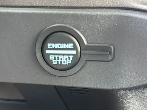 New 2025 Ford Bronco Badlands image 24