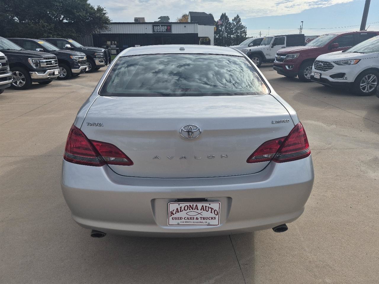Used 2009 Toyota Avalon Limited FWD image 7