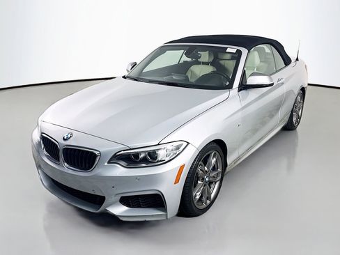Used 2016 BMW M235i Convertible RWD image 3