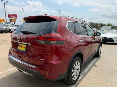 Used 2018 Nissan Rogue SV AWD/4WD image 5