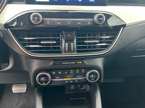 Used 2021 Ford Escape SEL AWD/4WD image 32