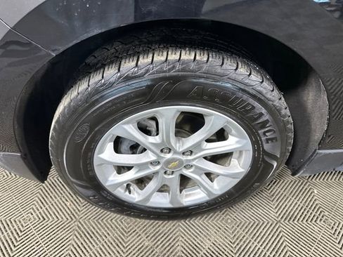 Used 2019 Chevrolet Equinox LS w/ LS Convenience Package image 17