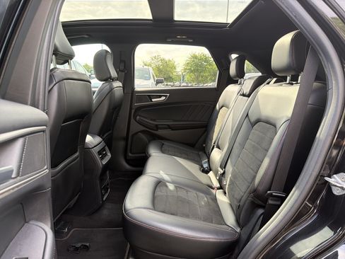 Used 2021 Ford Edge ST-Line FWD image 32