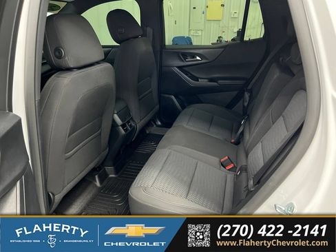 Used 2026 Chevrolet Equinox LT AWD/4WD image 11