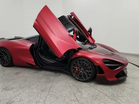Used 2018 McLaren 720S Performance RWD image 34