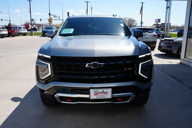 Used 2025 Chevrolet Suburban Z71 AWD/4WD image 35