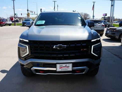 Used 2025 Chevrolet Suburban Z71 AWD/4WD image 35