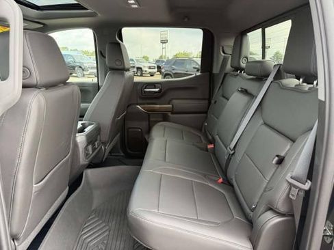Used 2020 Chevrolet Silverado 1500 LT Trail Boss AWD/4WD image 17