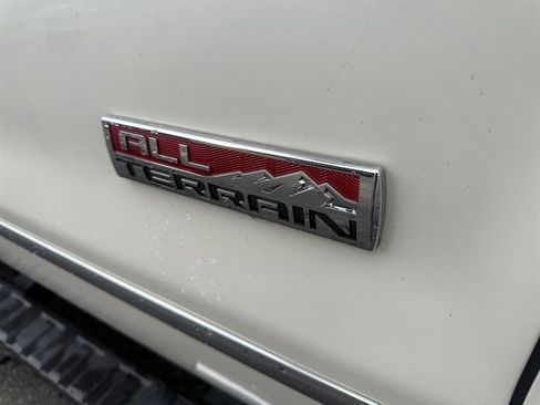 Used 2015 GMC Sierra 1500 SLE w/ All-Terrain Package AWD/4WD image 7