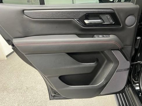 Used 2025 GMC Yukon AT4 Ultimate w/ LPO, Floor Liner Package AWD/4WD image 45