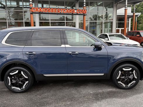 Used 2025 Kia Telluride S FWD image 2