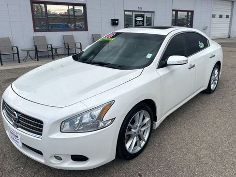 Used 2010 Nissan Maxima 3.5 SV w/ Tech Pkg image 1