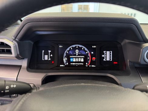 Certified 2025 Toyota 4Runner SR5 AWD/4WD image 10