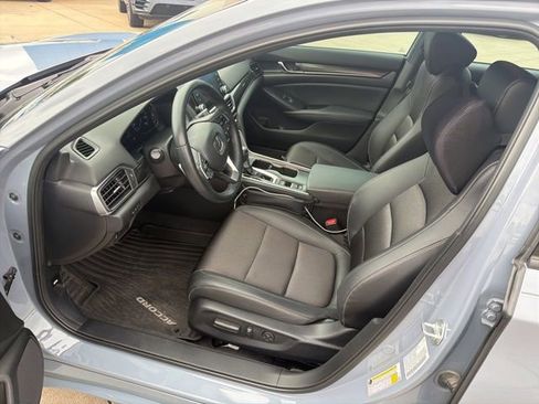 Used 2022 Honda Accord Sport image 12
