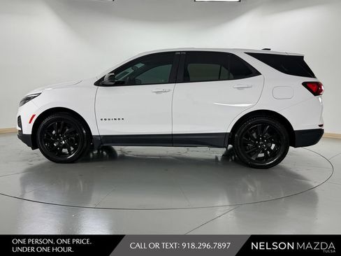 Used 2023 Chevrolet Equinox LS w/ LS Convenience Package FWD image 9