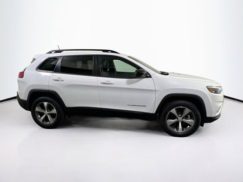 Used 2022 Jeep Cherokee Limited image 4