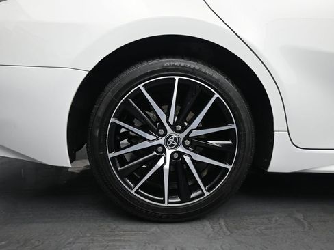 Used 2023 Toyota Camry SE image 10
