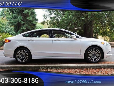 Used 2017 Ford Fusion SE w/ Fusion SE Technology Package FWD image 8