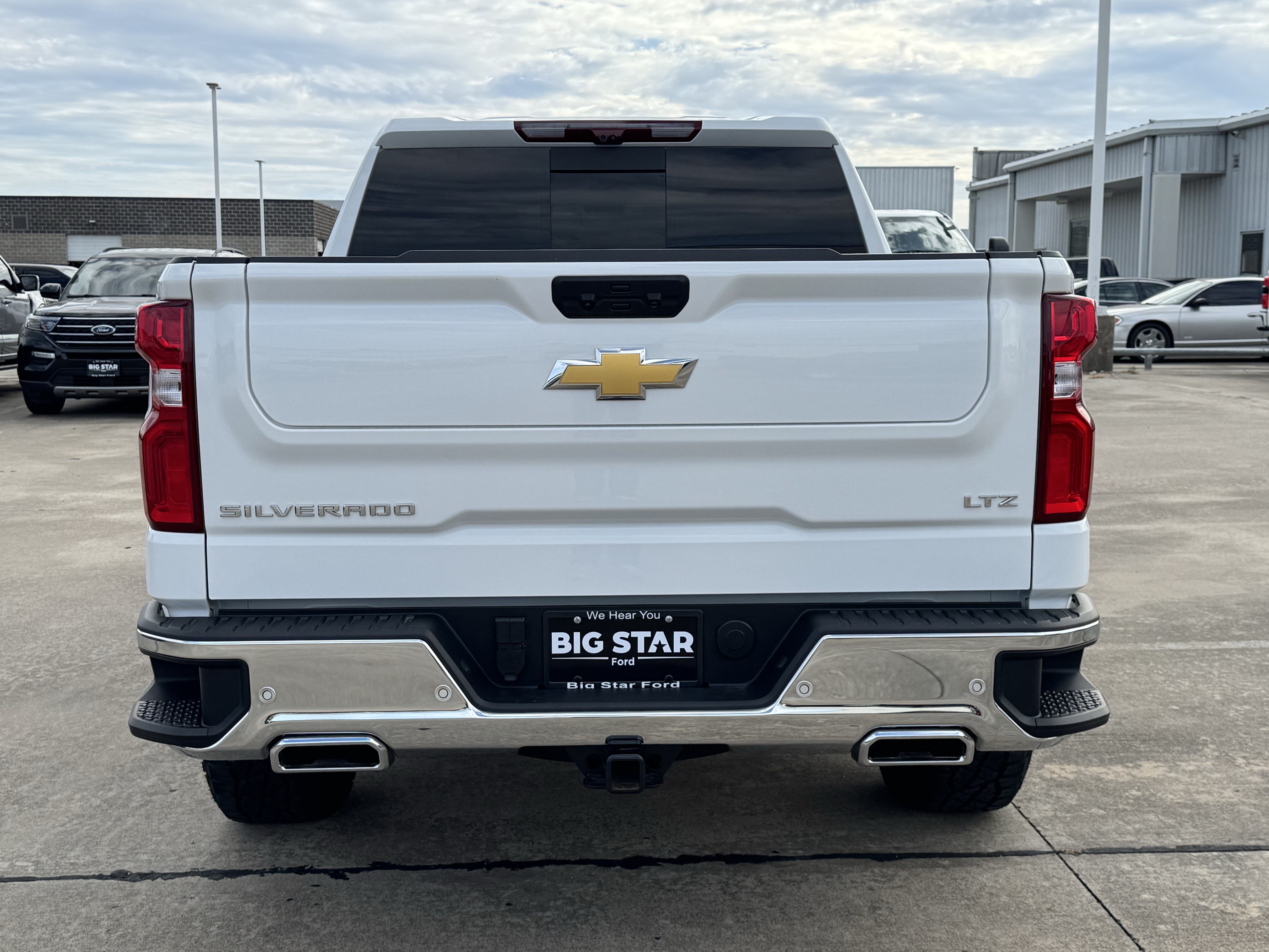 Used 2026 Chevrolet Silverado 1500 LTZ w/ LTZ Premium Package AWD/4WD image 7