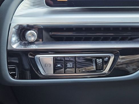 Certified 2024 Cadillac Lyriq Luxury w/ Nappa Leather Package image 23