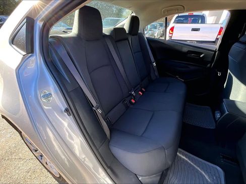 Used 2024 Toyota Corolla LE image 19