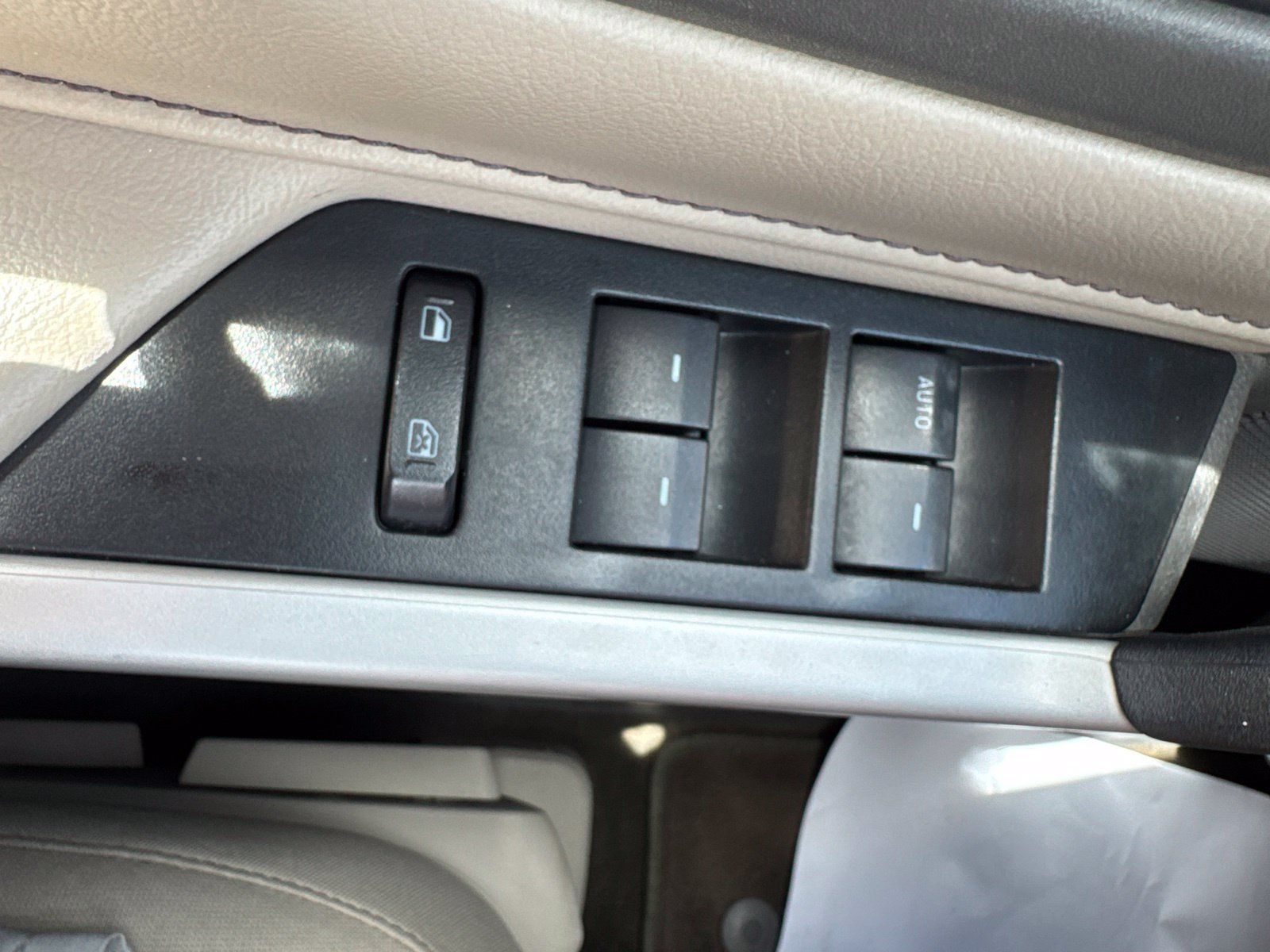 Used 2014 Ford Edge SE w/ Equipment Group 101A FWD image 15