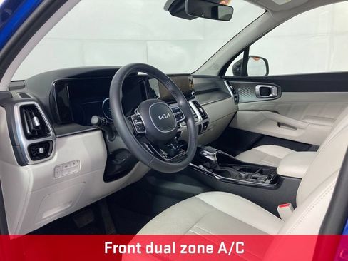 Used 2023 Kia Sorento SX AWD/4WD image 13
