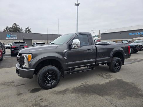 Used 2017 Ford F350 XL image 3