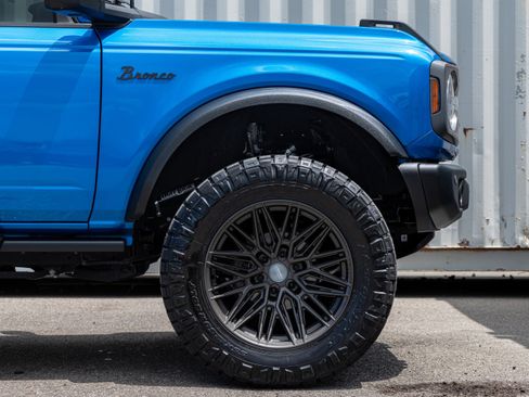 Used 2023 Ford Bronco Badlands w/ Sasquatch Package AWD/4WD image 16