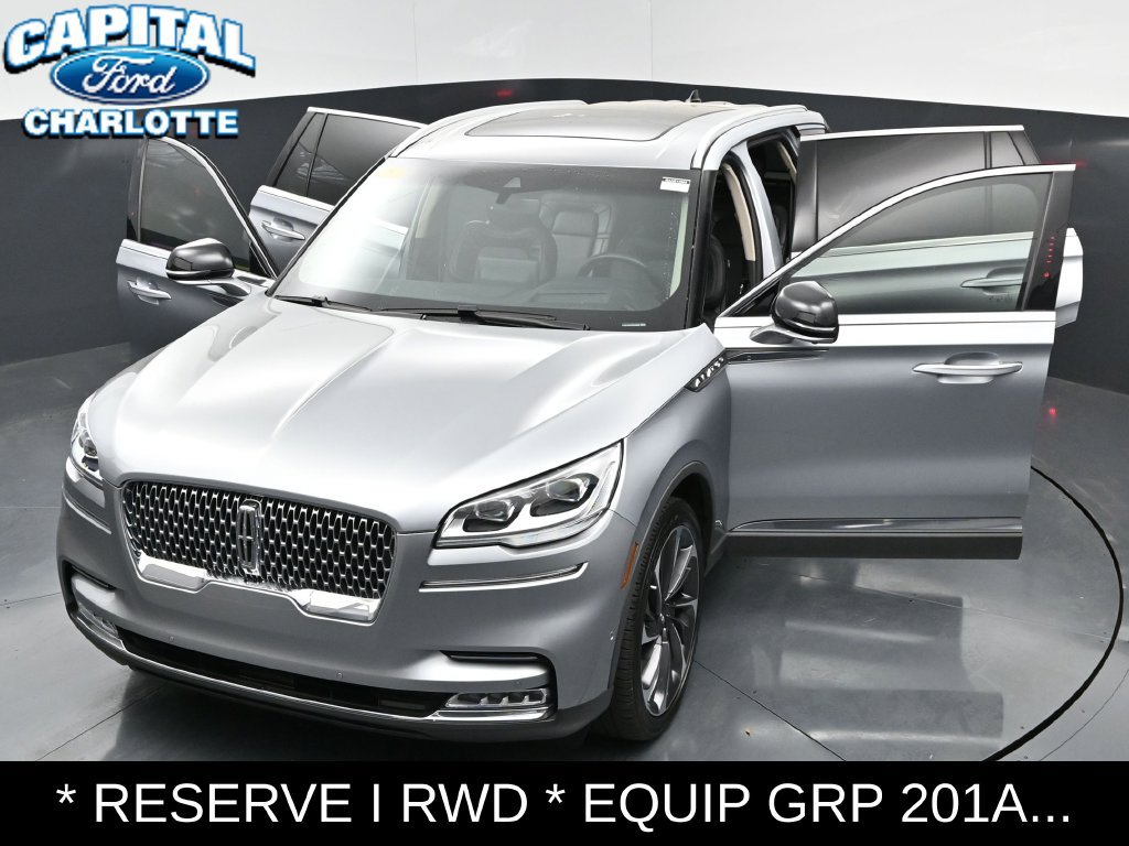 Used 2023 Lincoln Aviator Reserve w/ Equipment Group 201A RWD image 40